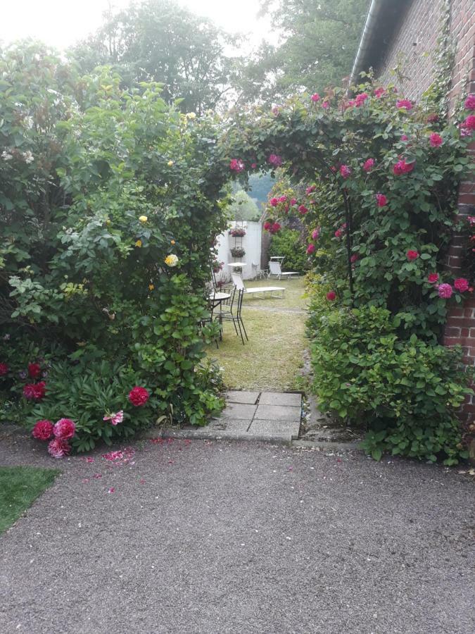 Gite Au Bord Du Lac Montville Екстер'єр фото